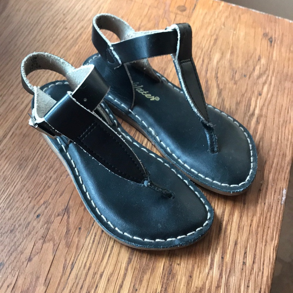 Salt Water Sandals by Hoy Girls Size 10